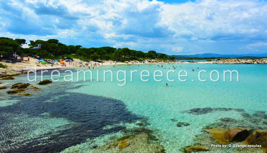 Παραλία Καρύδι στη Σιθωνία Χαλκιδικής. Διακοπές στη Χαλκιδική.