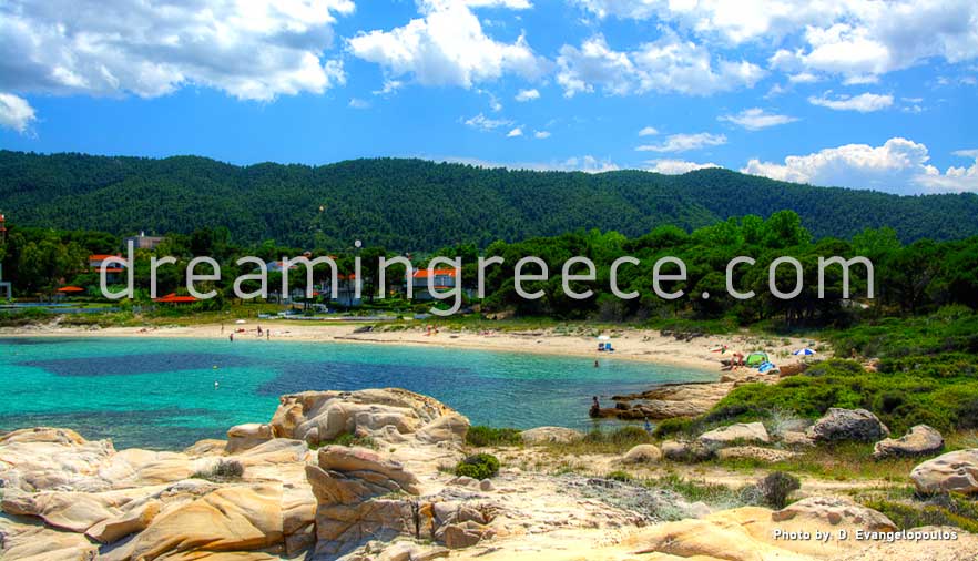 Παραλία Καρύδι στη Σιθωνία Χαλκιδικής. Διακοπές στην Ελλάδα.
