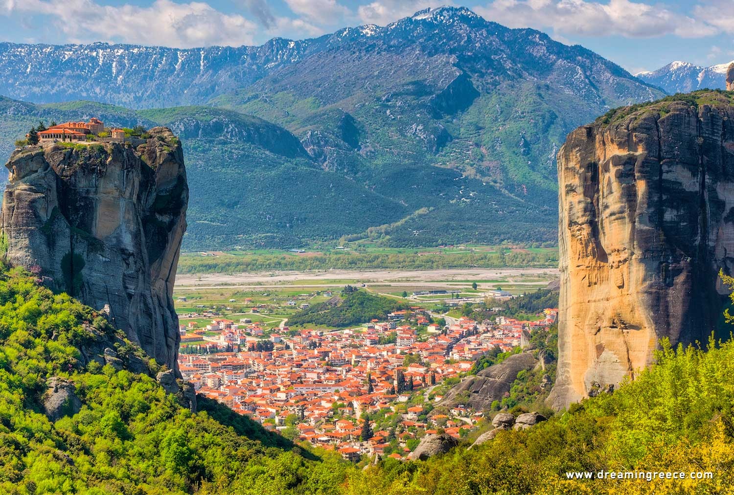 Meteora in Thessaly Greece Holidays in Meteora Thessaly Greece
